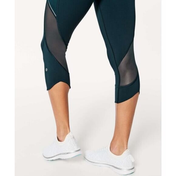 LULULEMON Home Stretch Crop 19" Size 4 Submarine - Picture 4 of 9